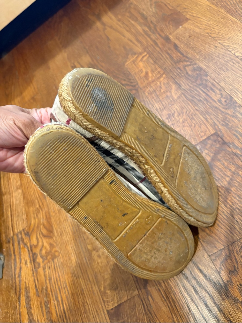 Burberry Beige Plaid Espadrille Flats with Brown Bow Trim - Picture 4 of 7